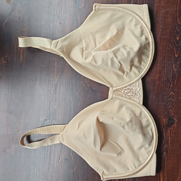 Vanity Fair Other - ​VANITY FAIR 36DD Nude Full Figure Underwire Bra Seamless Tag 76080